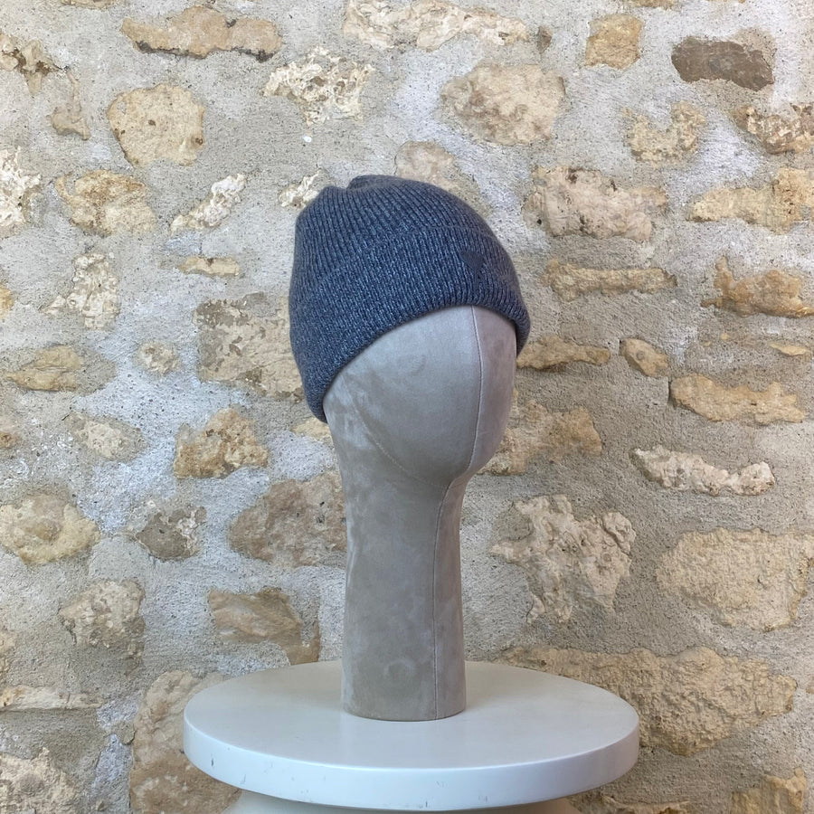 AMI Paris Ami de Coeur Cashmere Beanie