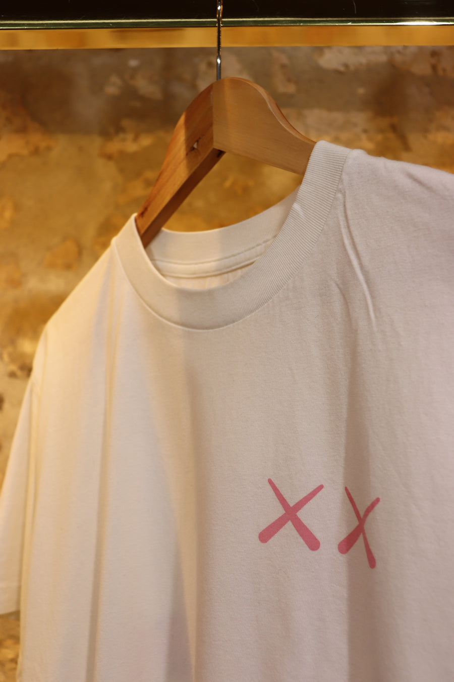 Uniqlo x Kaws T-shirt XX Pink