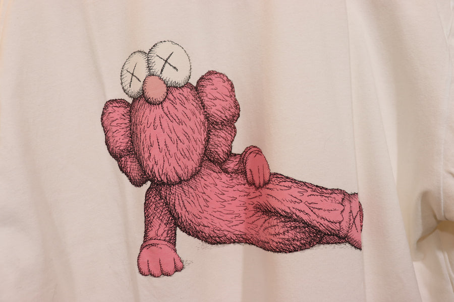 Uniqlo x Kaws T-shirt XX Pink