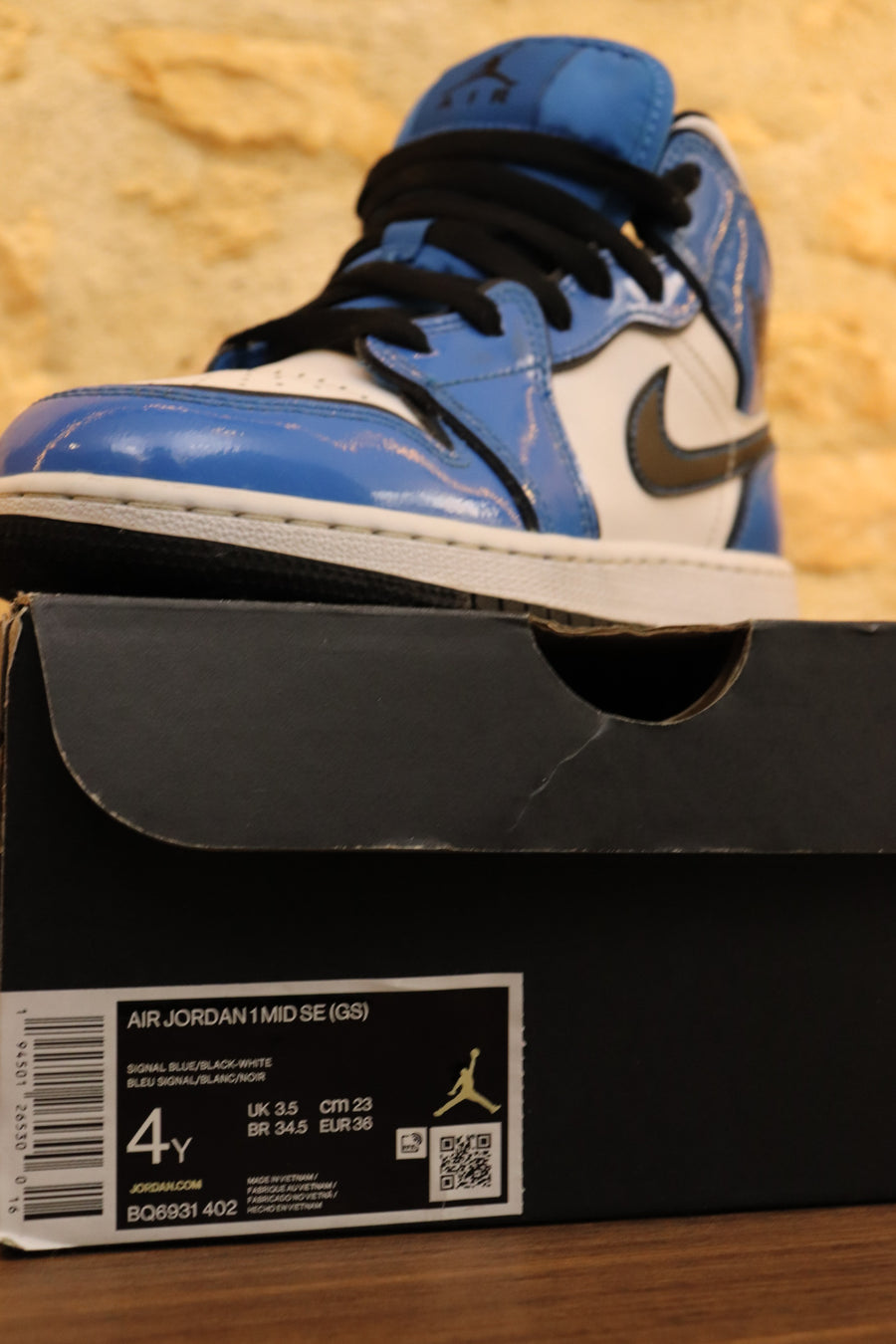 Jordan 1 Signal Blue