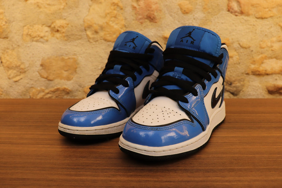 Jordan 1 Signal Blue