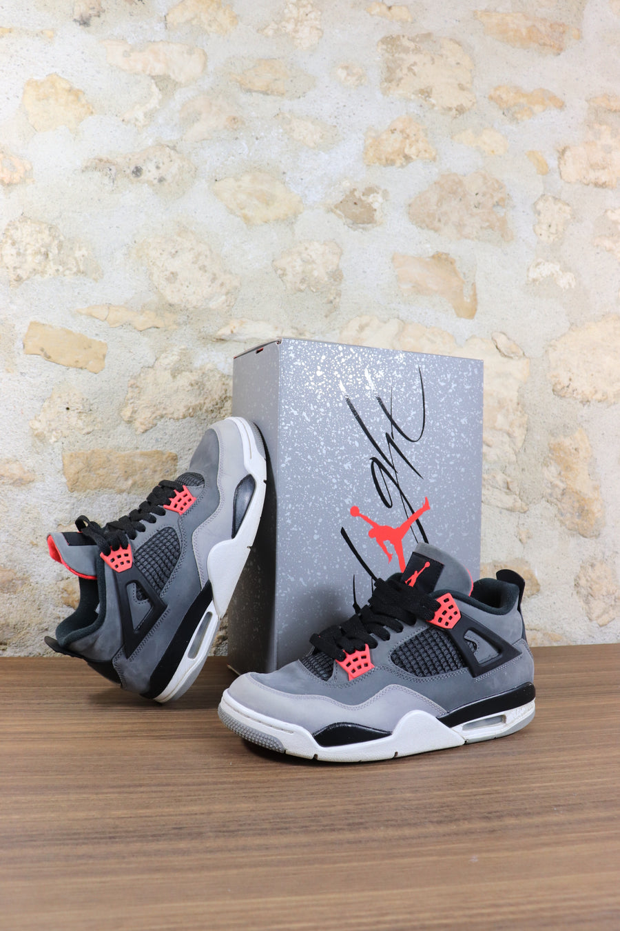 Jordan 4 Infrared (2022)