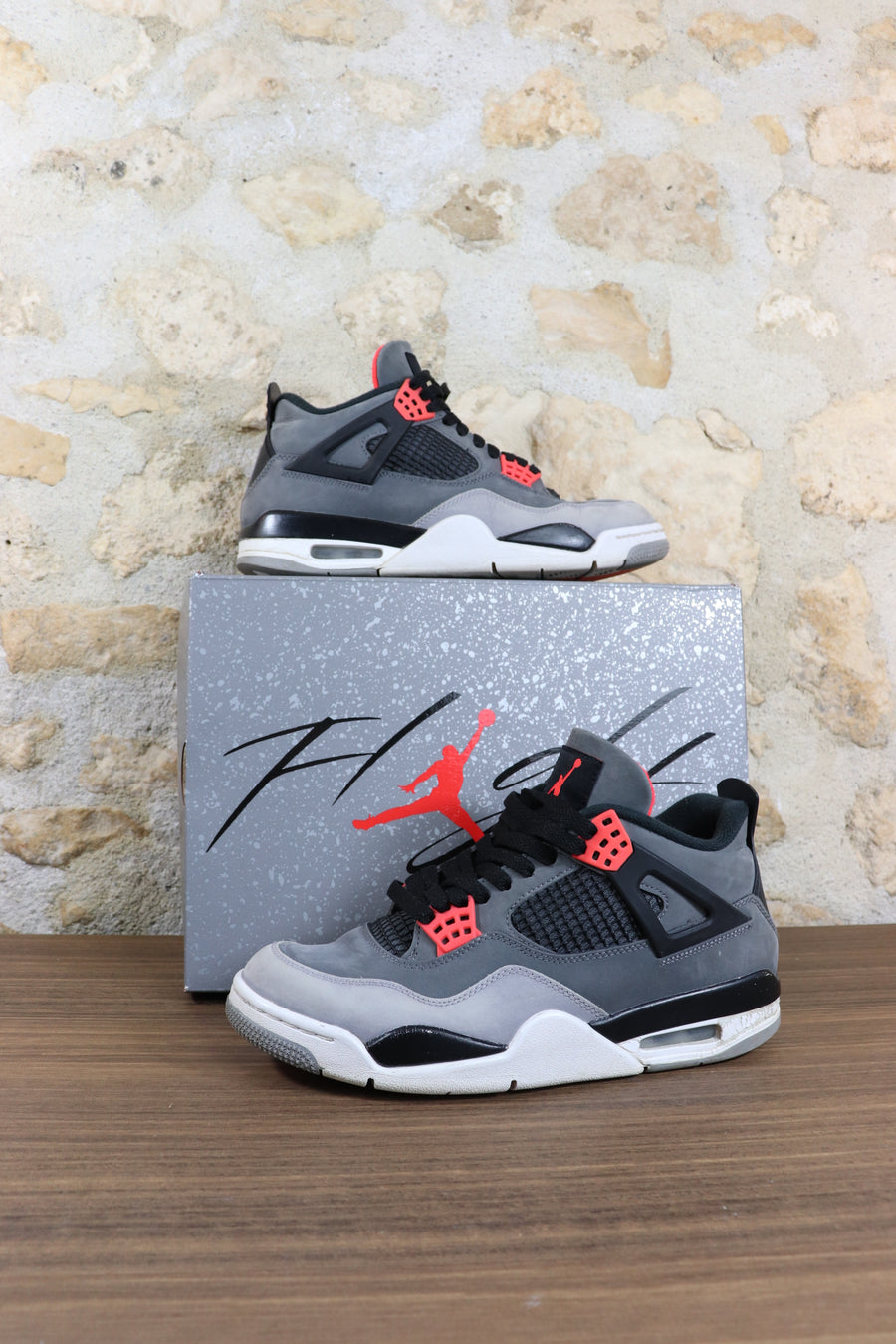 Jordan 4 Infrared (2022)