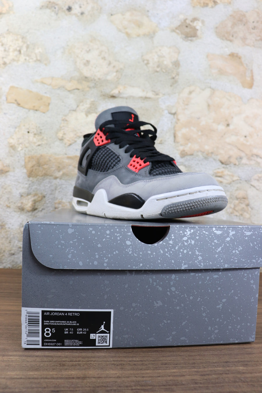 Jordan 4 Infrared (2022)