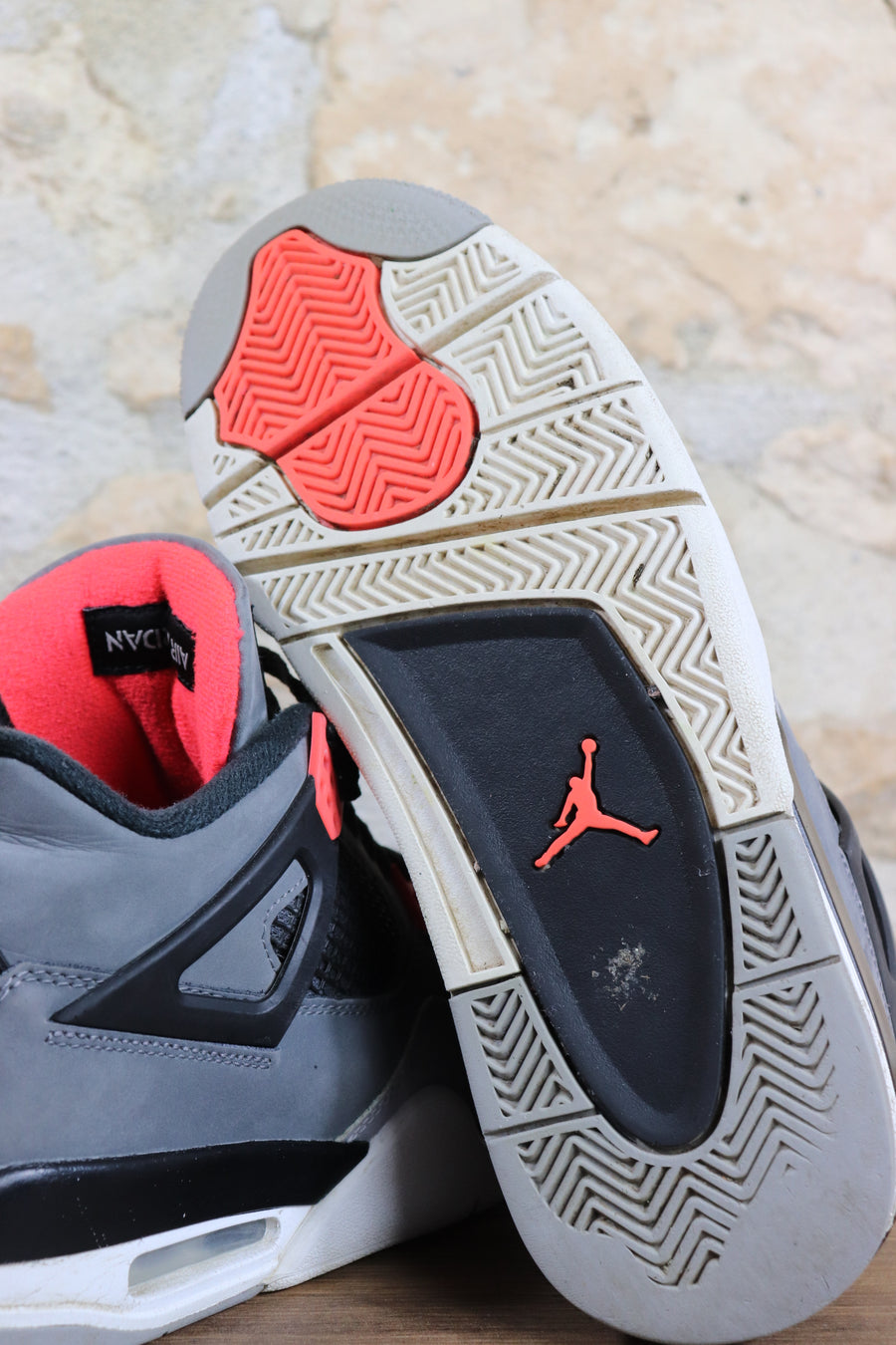 Jordan 4 Infrared (2022)