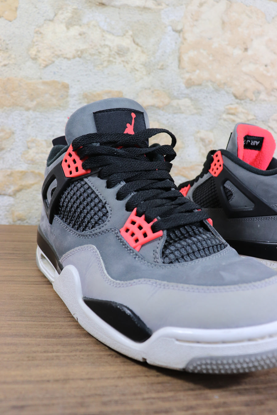 Jordan 4 Infrared (2022)