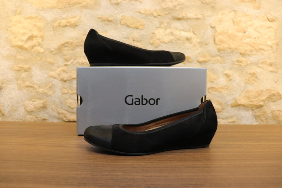 Gabor Wedge Pumps