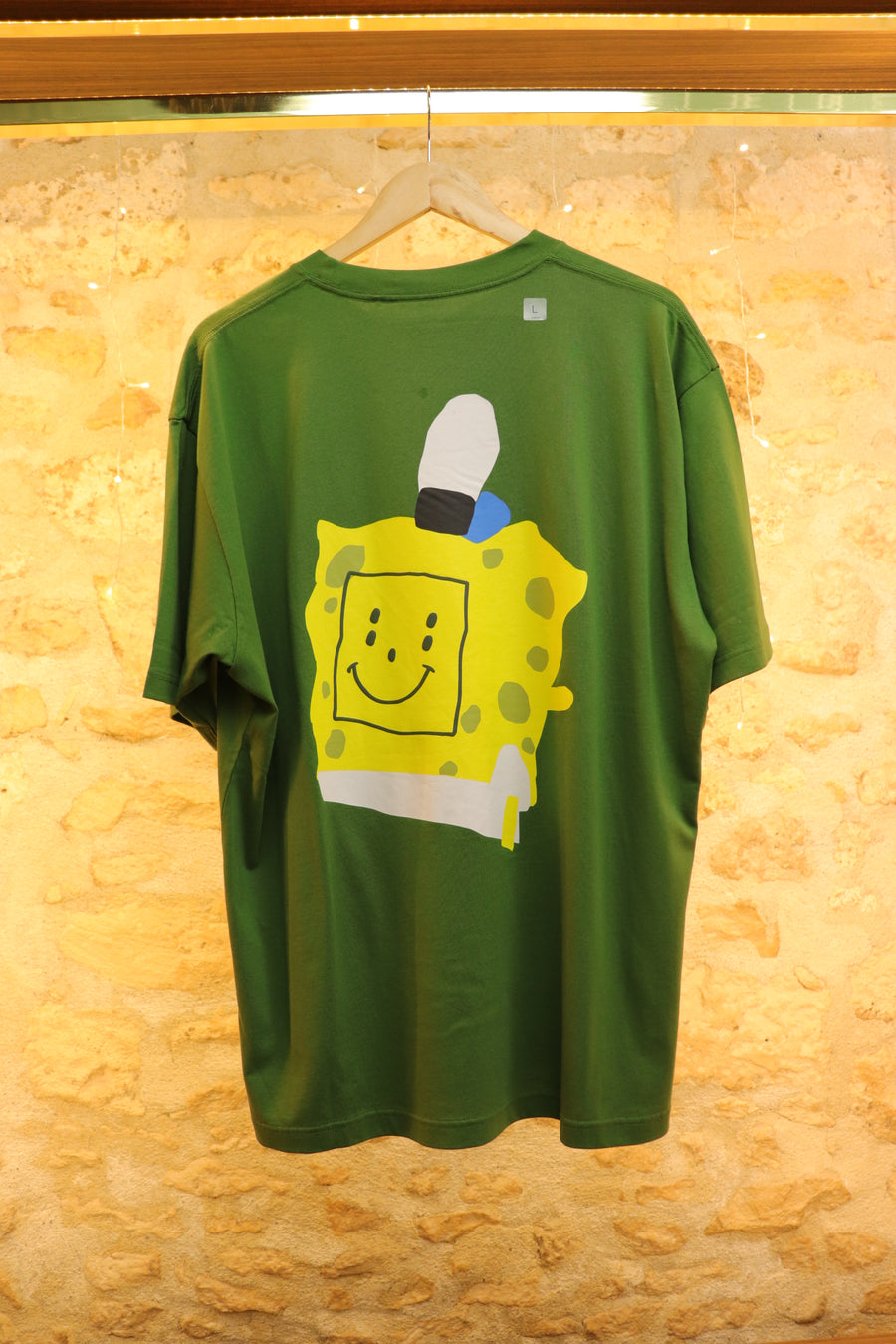 Camiseta Uniqlo x Kaws Bob Esponja