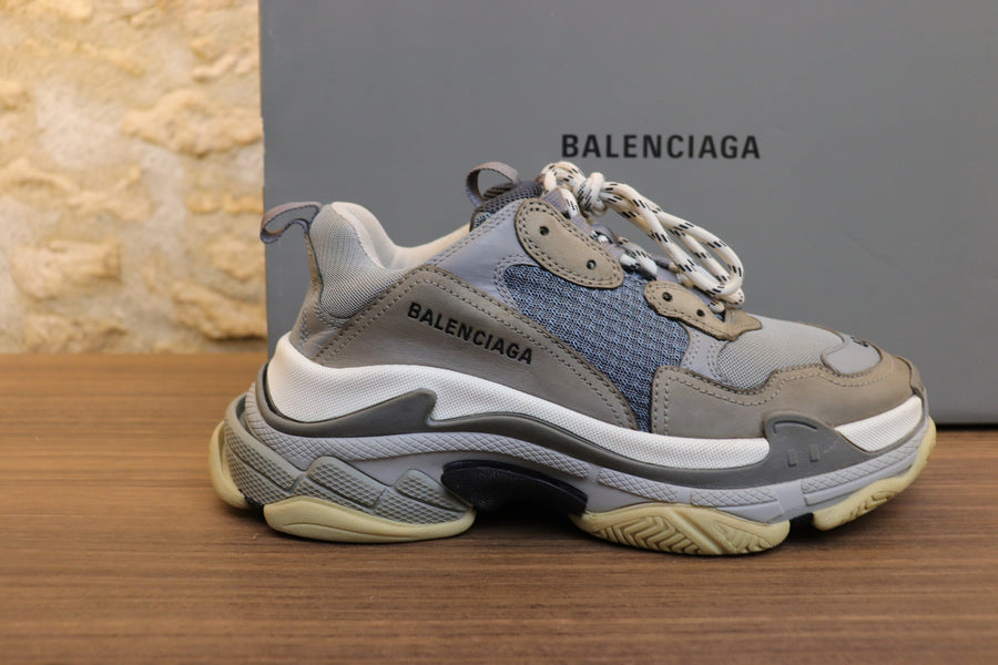 Balenciaga Triple S Gris