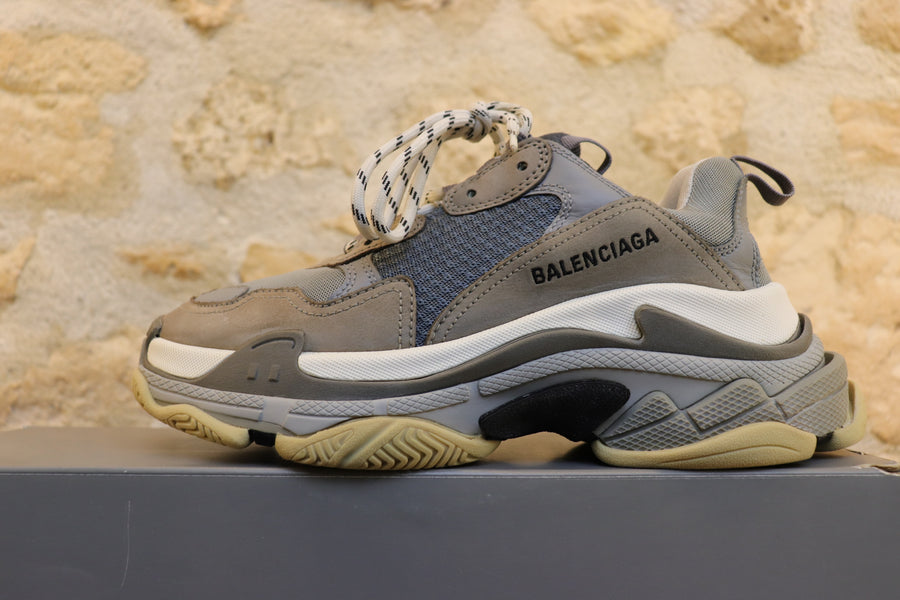 Balenciaga Triple S Gris