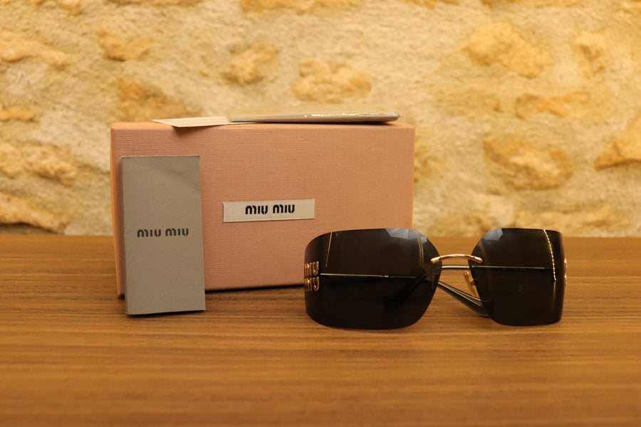 Miu Miu Runaway Sunglasses