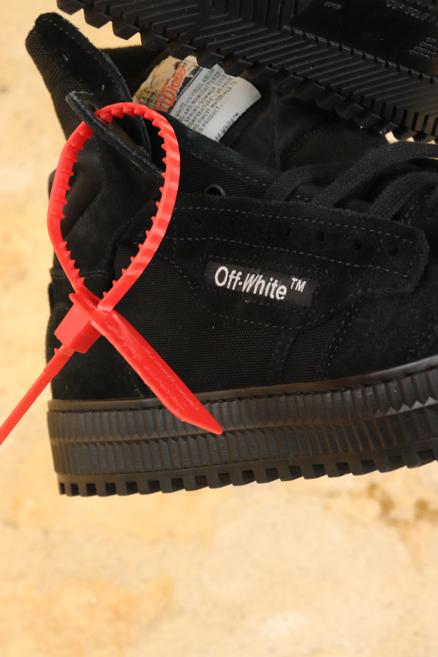 Off White Black Court Leather