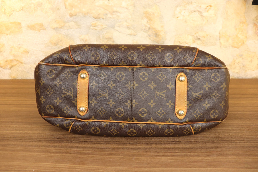 Louis Vuitton Galiera