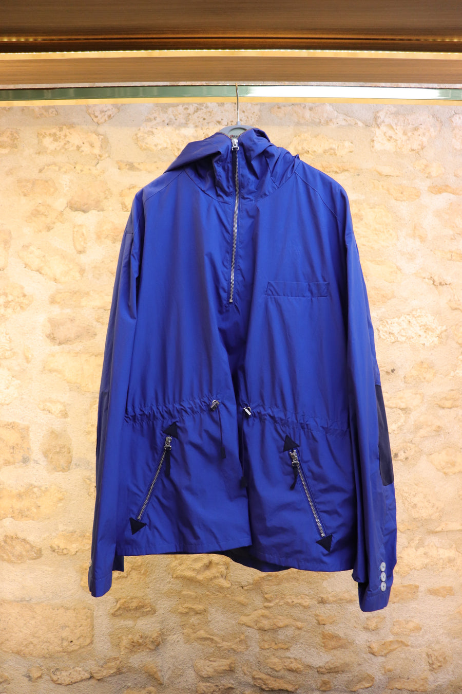Viscount Arthur Windbreaker