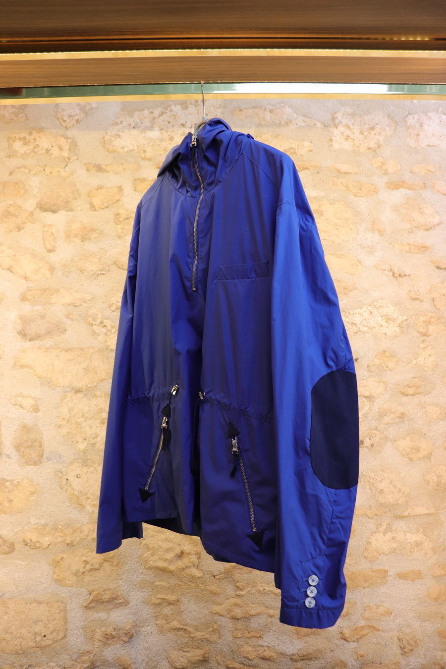 Viscount Arthur Windbreaker