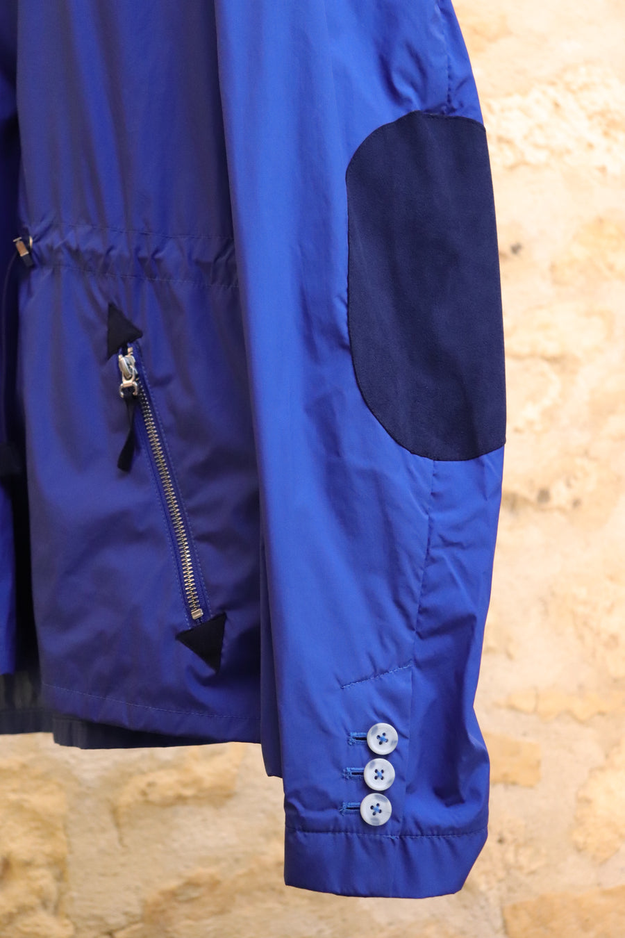 Viscount Arthur Windbreaker