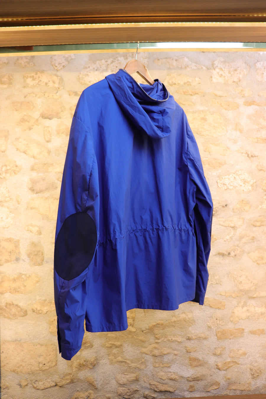 Viscount Arthur Windbreaker