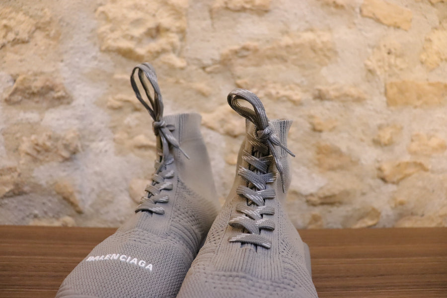 Balenciaga Speed ​​​​2.0 con cordones