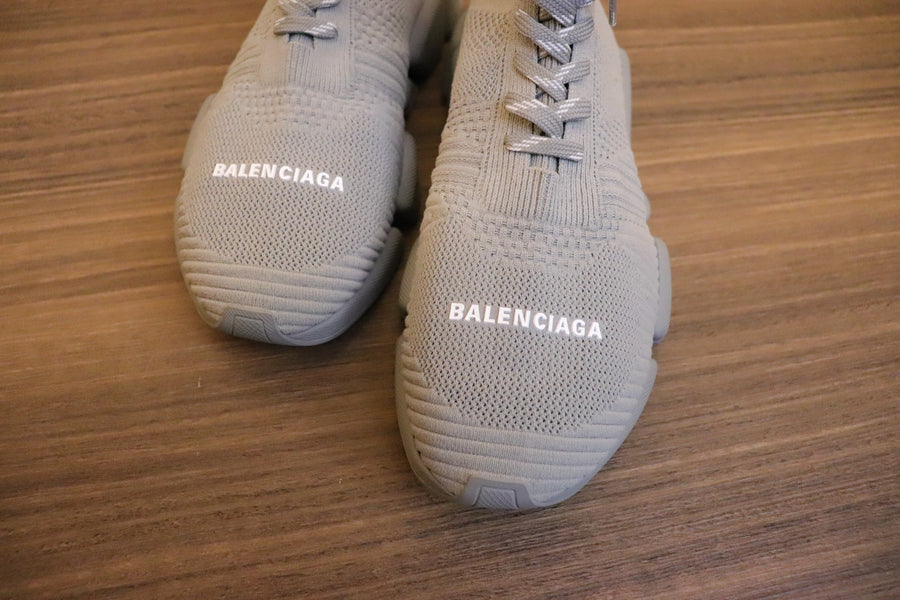 Balenciaga Speed ​​​​2.0 con cordones
