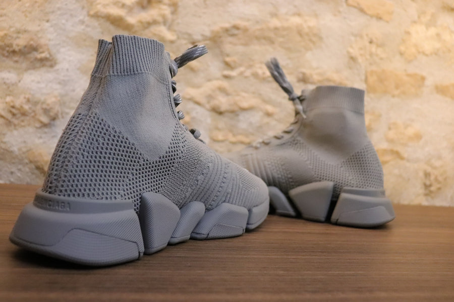 Balenciaga Speed ​​​​2.0 con cordones