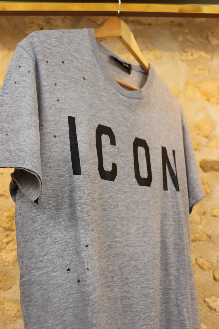 T-shirt Holed Icon