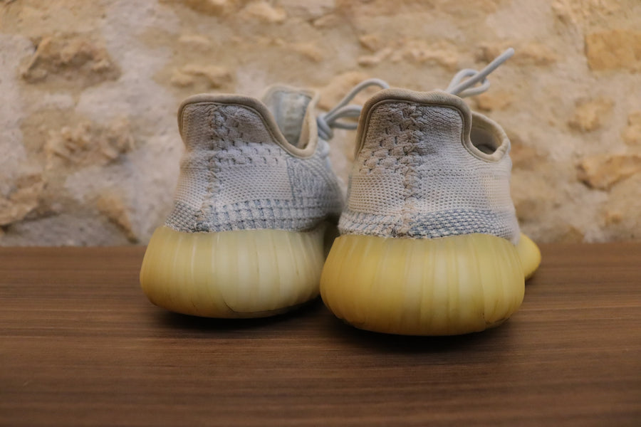 Yeezy Boost 350 V2 Cloud White