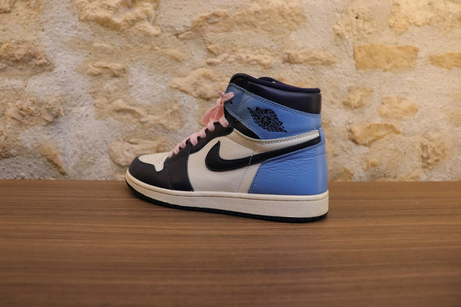 Nike Air Jordan 1  High Obsidienne