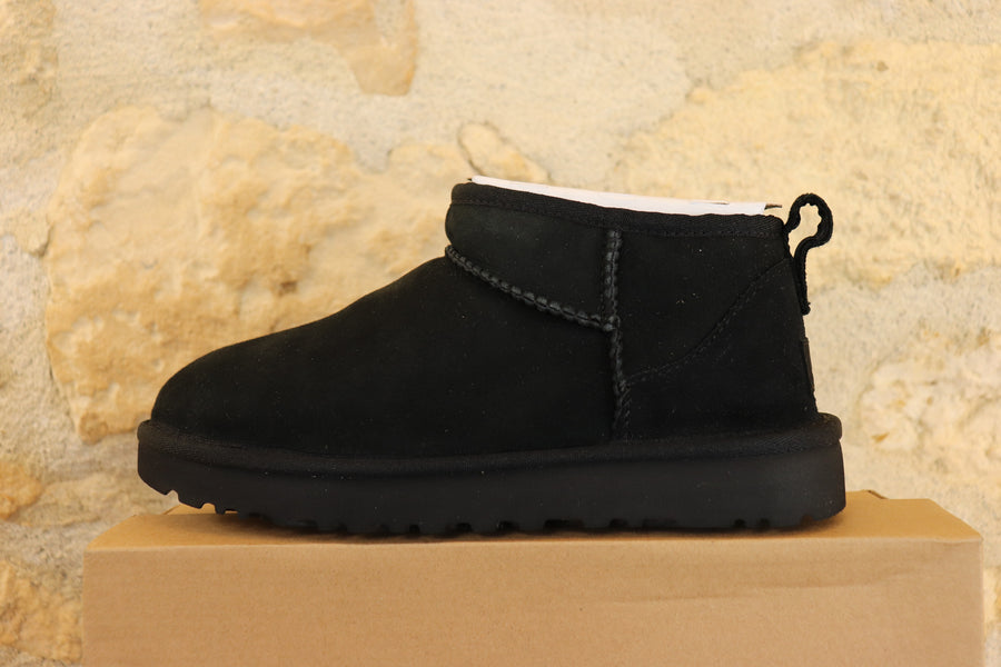 UGG Classic Ultra Mini Boot Black