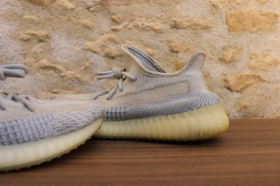 Yeezy Boost 350 V2 Cloud White