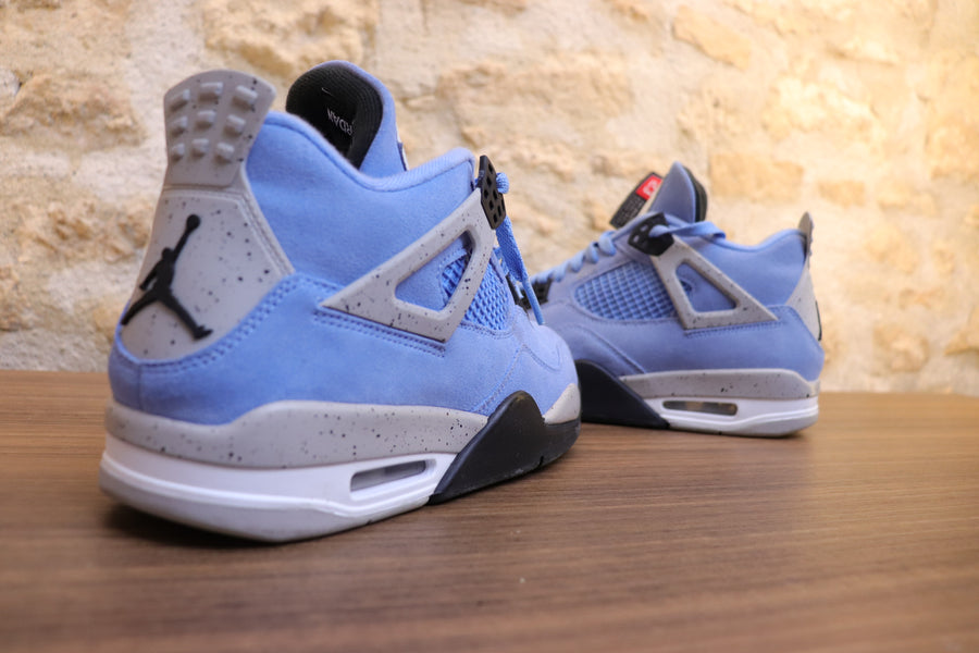 Air jordan 4 University Blue