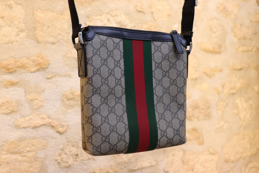 Gucci Sacoche Bandoulière GG Suprême