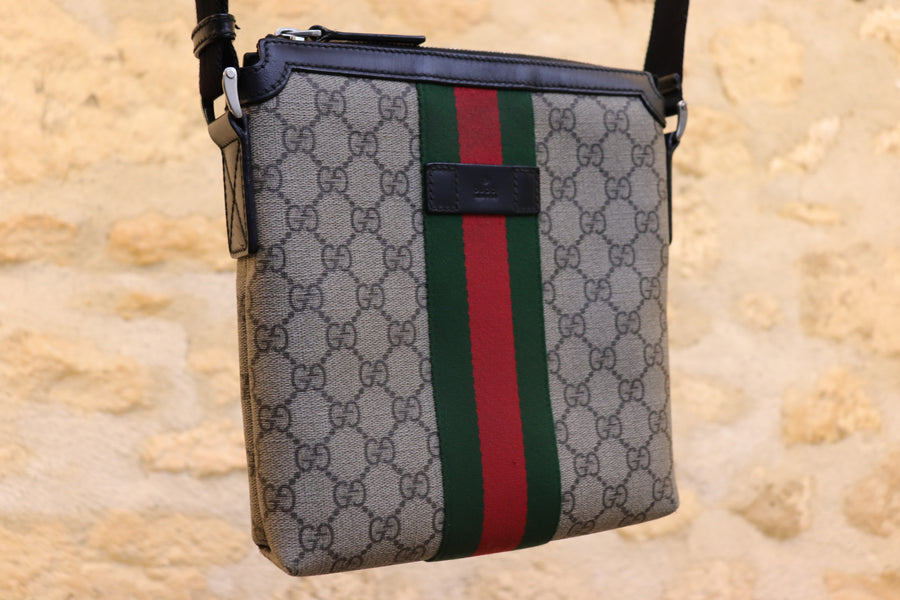 Gucci Sacoche Bandoulière GG Suprême