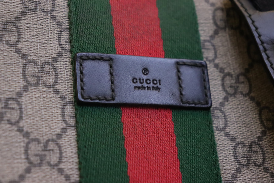 Gucci Sacoche Bandoulière GG Suprême