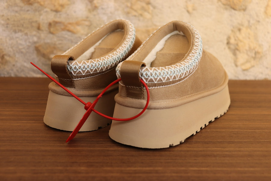 UGG Tazz Sand